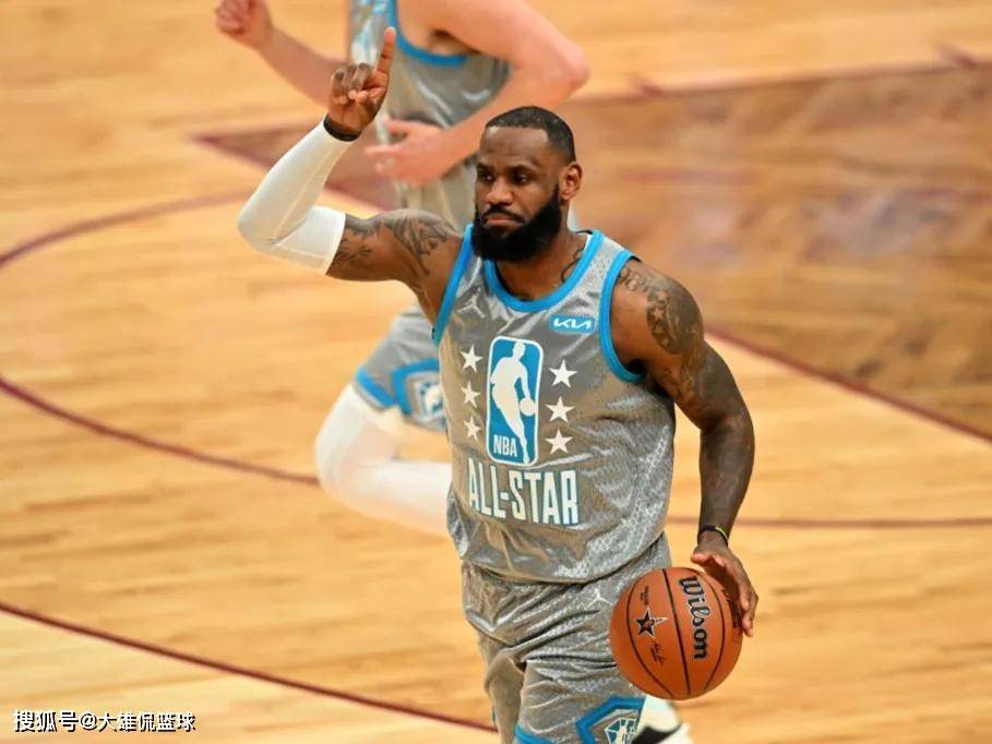 包含达拉斯独行侠训练开放日，加时末段战术微调引欢呼，全明星赛在即，阵容厚度经受考验的词条